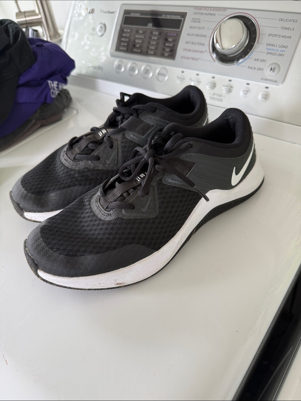 Nike Black and White Athletic Running Trainers